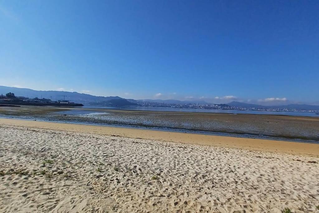 Piso A Pie De Playa Con Terraza Exclusiva Leilighet Moaña Eksteriør bilde